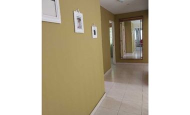 Casa Amoblada En Alquiler En Altos de Panamá Dorado Spring