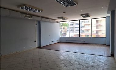 Venta de Local de 93.15 mts en Avenida Ernesto T Lefevre