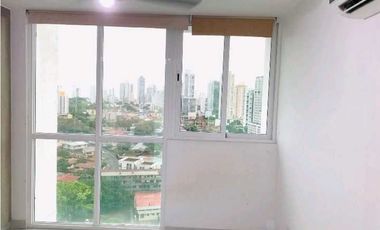 Alquiler de Apartamento en Via España solo con aires /ac . Cod J-266