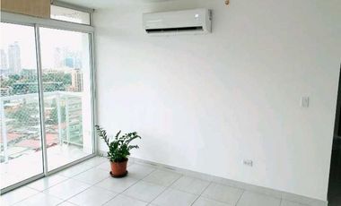Alquiler de Apartamento en Via España solo con aires /ac . Cod J-266