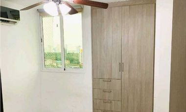 Alquiler de Apartamento en Via España solo con aires /ac . Cod J-266