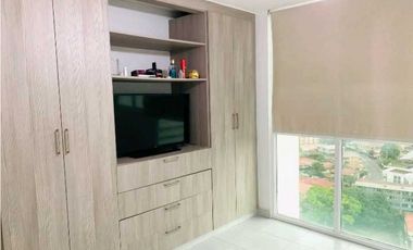 Alquiler de Apartamento en Via España solo con aires /ac . Cod J-266