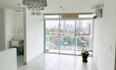 Alquiler de Apartamento en Via España solo con aires /ac . Cod J-266