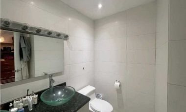 Alquiler de Casa remodelada en El Carmen-2 recámaras 4 baños.Cod-J267