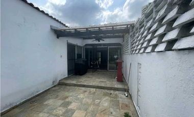 Alquiler de Casa remodelada en El Carmen-2 recámaras 4 baños.Cod-J267