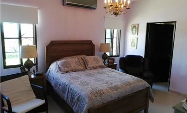 SEA CONFIABLE VENDE HERMOSA CASA CON CASA DE HUESPEDES