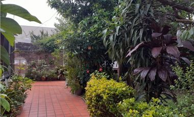 VIVIENDA VENTA CON LOCALES LOMAS DE SAN ISIDRO