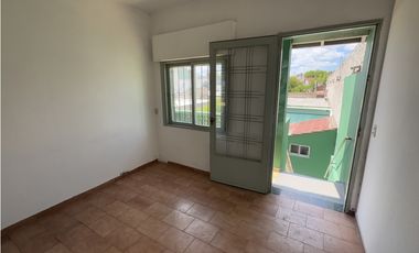VENTA PH 4 AMB C BALCON TERRAZA. AV CASTAÑARES 4700. VILLA LUGANO CABA