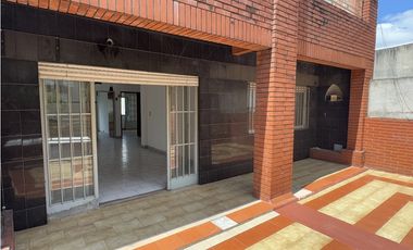 VENTA PH 4 AMB C BALCON TERRAZA. AV CASTAÑARES 4700. VILLA LUGANO CABA