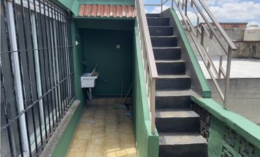 VENTA PH 4 AMB C BALCON TERRAZA. AV CASTAÑARES 4700. VILLA LUGANO CABA