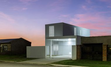 VENTA ! CASA A ESTRENAR EN ECO - PUEBLO ALVEAR