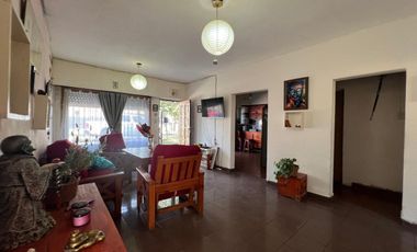 Casa 3 Ambientes Venta Guernica Parque amplio