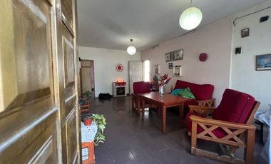 Casa 3 Ambientes Venta Guernica Parque amplio