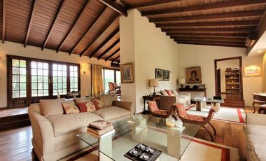 Venta Casa Lomas de San Isidro