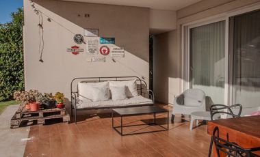 Casa en Venta San Benito  4 Dorm - a la Laguna
