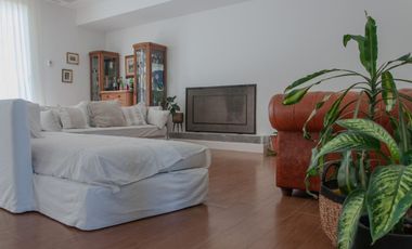 Casa en Venta San Benito  4 Dorm - a la Laguna