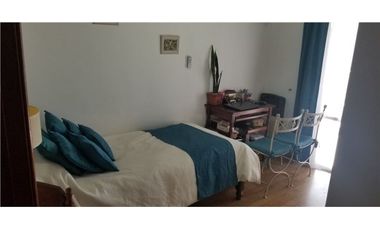 VENTA CASA 5 ambientes c/parque Florencio Varela