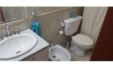 VENTA CASA 5 ambientes c/parque Florencio Varela