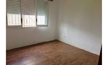 Casa doble 5 amb 2 flias Venta coch Jardín Quilmes