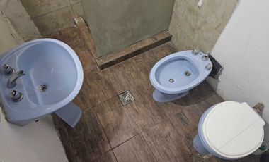 Casa doble 5 amb 2 flias Venta coch Jardín Quilmes