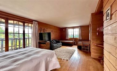 Casa en Venta en Playa Linda, Lorena, Villarrica