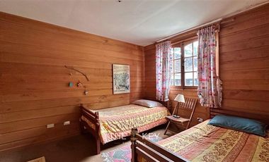 Casa en Venta en Playa Linda, Lorena, Villarrica