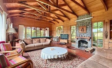 Casa en Venta en Playa Linda, Lorena, Villarrica