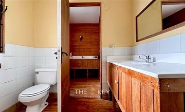 Casa en Venta en Playa Linda, Lorena, Villarrica