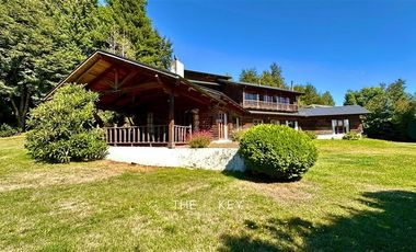 Casa en Venta en Playa Linda, Lorena, Villarrica