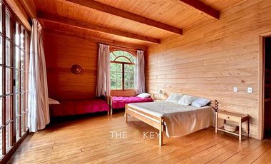 Casa en Venta en Playa Linda, Lorena, Villarrica