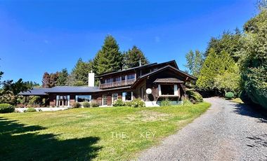 Casa en Venta en Playa Linda, Lorena, Villarrica