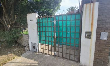 Casa 1 ambiente c/ coch  APTO BANCO todos los serv