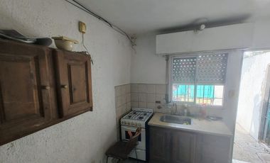 Casa 1 ambiente c/ coch  APTO BANCO todos los serv