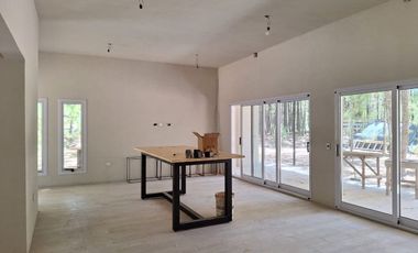 CASA EN CONSTRUCCION DE 5 AMBIENTES EN VILLAROBLES