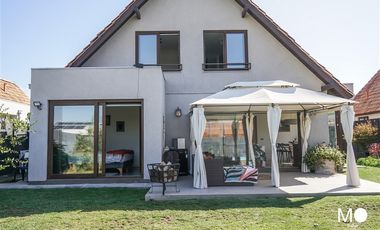 Casa en Venta en Santa Elena