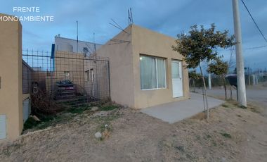 VENTA COMPLEJO CASAS Y LOCAL COMERCIAL