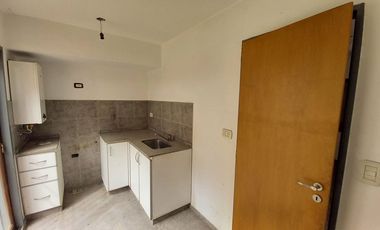 Venta Duplex 3 ambientes con cochera y terraza