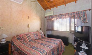 VENTA CASA 5 AMB. PILETA COCHERA JARDÍN SAN ISIDRO