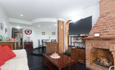 VENTA CASA 5 AMB. PILETA COCHERA JARDÍN SAN ISIDRO