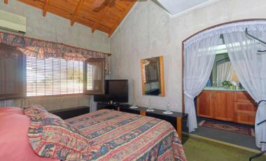 VENTA CASA 5 AMB. PILETA COCHERA JARDÍN SAN ISIDRO