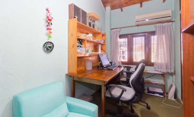 VENTA CASA 5 AMB. PILETA COCHERA JARDÍN SAN ISIDRO