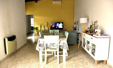CASA EN VENTA VILLA ELISA, 2 DORMITORIOS