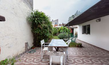 VENTA CASA 3 AMB EN CASEROS -PERMUTA-