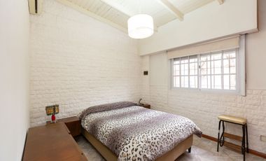 VENTA CASA 3 AMB EN CASEROS -PERMUTA-