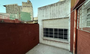 Casa en dos plantas doble propiedad a la venta en Wilde