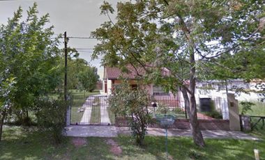 Casa en venta - 2 Dormitorios 1 Baño - Cochera - 85Mts2 - Mar del Tuyú