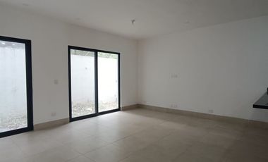 CASA EN VENTA EN CUMBRES ELITE PREMIER