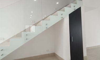 CASA EN VENTA EN CUMBRES ELITE PREMIER
