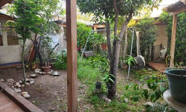 Cómoda y funcional casa, en excelente estado de conservación