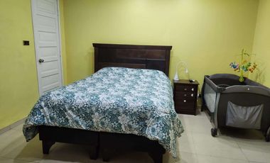 Cómoda y funcional casa, en excelente estado de conservación